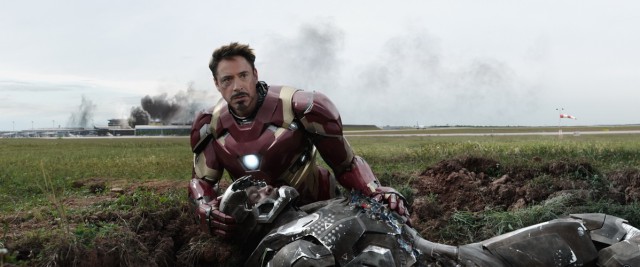 Marvel's Captain America: Civil War..L to R: Iron Man/Tony Stark (Robert Downey Jr.) and War Machine/James Rhodes (Don Cheadle)..Photo Credit: Film Frame..? Marvel 2016
